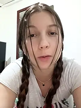 Arianna Moss online show from November 8, 3:10 am