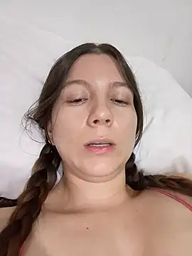 Arianna Moss online show from October 7, 2:40 pm