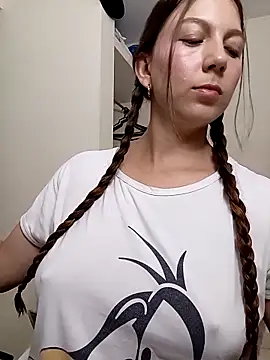 Arianna Moss online show from March 18, 5:03 pm