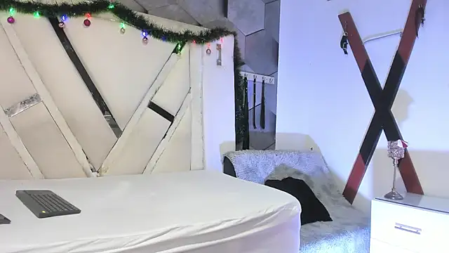 Snapshot of PeterBowel chatting on November 29, 4:12 am PeterBowel online show from November 29, 4:12 am