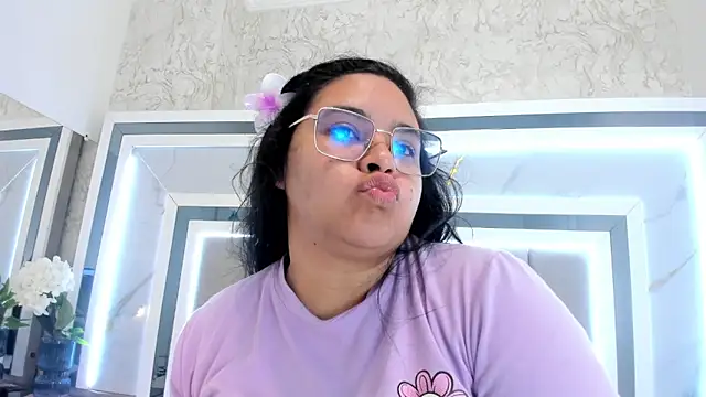 melodycharlotte online show from October 11, 11:33 am