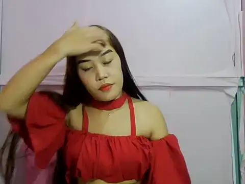 Snapshot of YourWildestDoll chatting on May 20, 7:33 pm YourWildestDoll online show from May 20, 7:33 pm