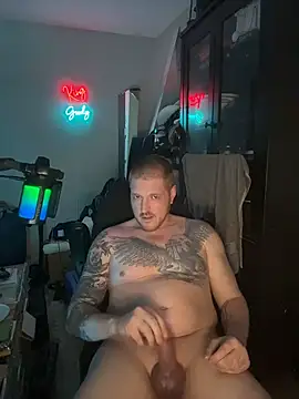 CloudyKingG online show from April 13, 5:39 pm