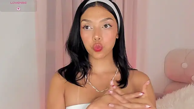 selene phmoon online show from March 30, 3:30 am