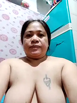 Snapshot of pinay_labb chatting on October 26, 7:20 am pinay labb online show from October 26, 7:20 am