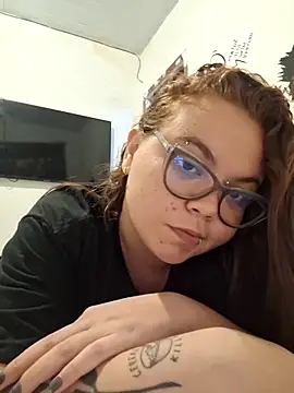 hotjengg44 online show from April 2, 3:57 am