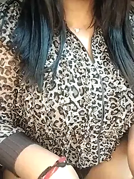 sassylisa online show from April 19, 11:00 am
