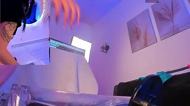 raven blackk online show from March 12, 12:49 am