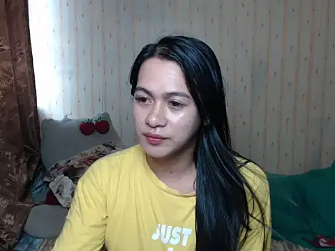 Snapshot of ur_asianpretty chatting on May 27, 1:04 am ur asianpretty online show from May 27, 1:04 am
