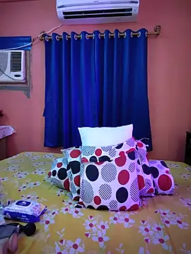 Snapshot of Ishu_Lovee chatting on June 20, 6:24 pm Ishu Lovee online show from June 20, 6:24 pm