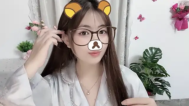 Amelia-babee online show from June 12, 1:09 pm