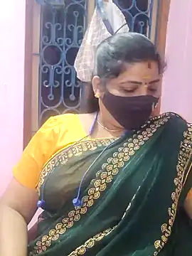 Snapshot of lathikaqueentamil chatting on November 28, 4:07 pm lathikaqueentamil online show from November 28, 4:07 pm