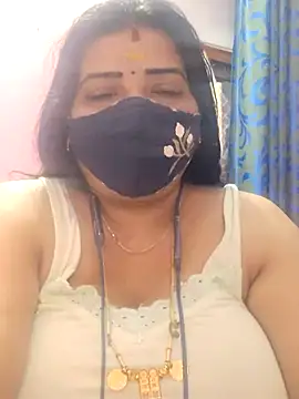 Snapshot of lathikaqueentamil chatting on October 27, 3:29 am lathikaqueentamil online show from October 27, 3:29 am