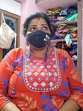 Snapshot of lathikaqueentamil chatting on November 13, 4:00 pm lathikaqueentamil online show from November 13, 4:00 pm