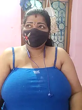 Snapshot of lathikaqueentamil chatting on November 30, 3:07 am lathikaqueentamil online show from November 30, 3:07 am