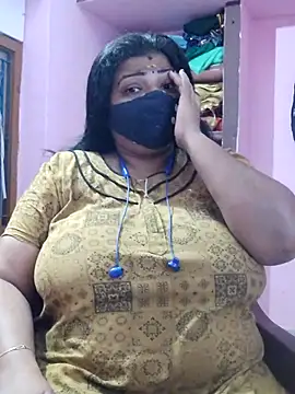 Snapshot of lathikaqueentamil chatting on November 10, 1:32 am lathikaqueentamil online show from November 10, 1:32 am