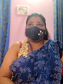 Snapshot of lathikaqueentamil chatting on November 7, 5:06 pm lathikaqueentamil online show from November 7, 5:06 pm