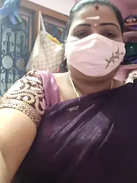 Snapshot of lathikaqueentamil chatting on November 17, 2:59 am lathikaqueentamil online show from November 17, 2:59 am