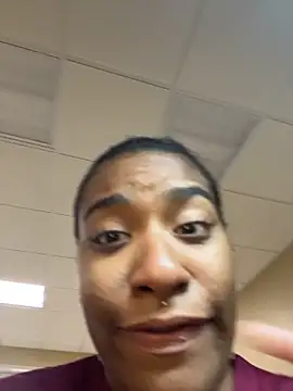 Snapshot of Tu_GataLinda chatting on October 28, 12:22 am Tu GataLinda online show from October 28, 12:22 am