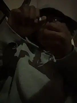 Snapshot of Tu_GataLinda chatting on November 11, 5:24 am Tu GataLinda online show from November 11, 5:24 am