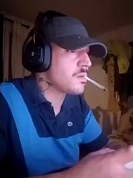 JuicyBigcockxh online show from December 15, 2:39 am
