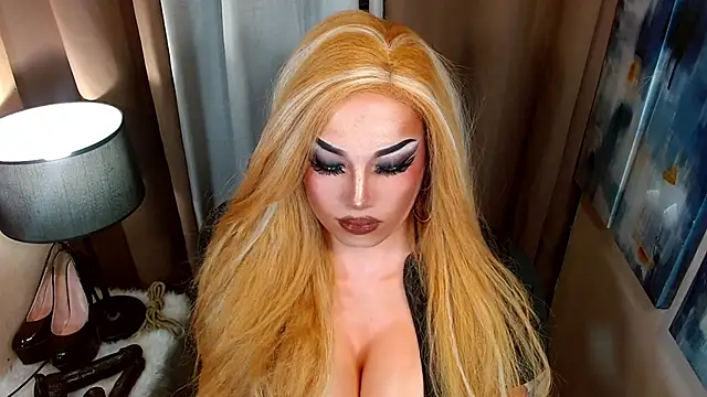 Snapshot of xmadisonmitressxx chatting on October 9, 9:32 am xmadisonmitressxx online show from October 9, 9:32 am