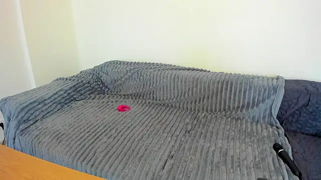 sofielovely  online show from October 25, 5:39 am