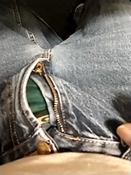 Snapshot of Ajayy01 chatting on November 17, 4:11 pm Ajayy01 online show from November 17, 4:11 pm