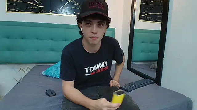 dia fax18 online show from October 20, 7:58 pm