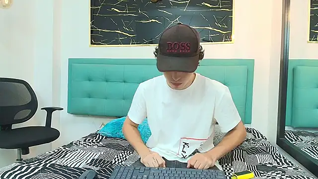 dia fax18 online show from October 21, 7:46 pm