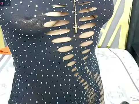 valeriavasquez online show from October 18, 9:50 pm