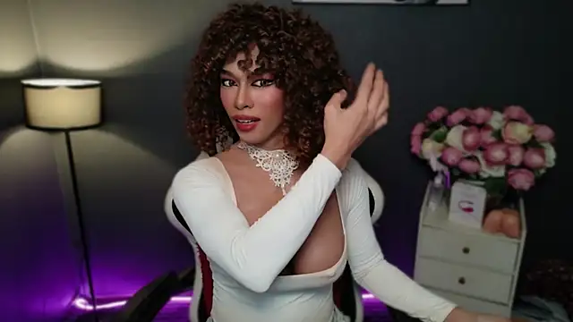 SexGoddess Seraphina online show from November 16, 5:50 pm