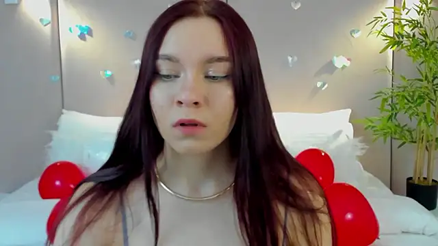 NoraHaynes online show from February 7, 2:52 am