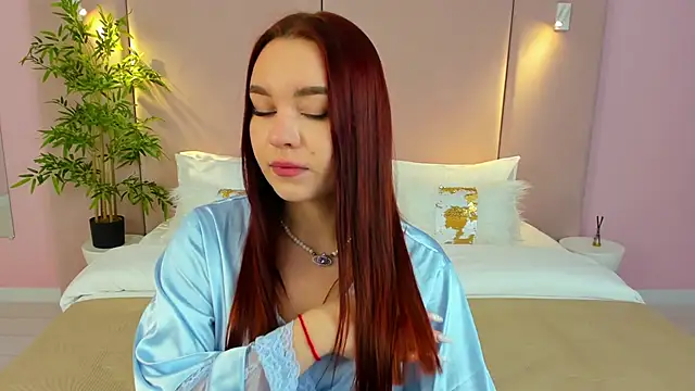 NoraHaynes online show from November 15, 3:10 am