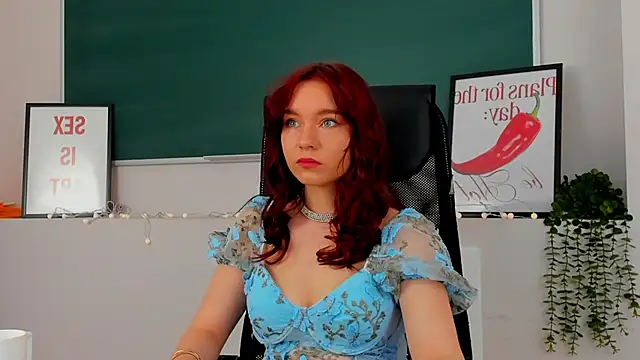 NoraHaynes online show from April 11, 2:52 am