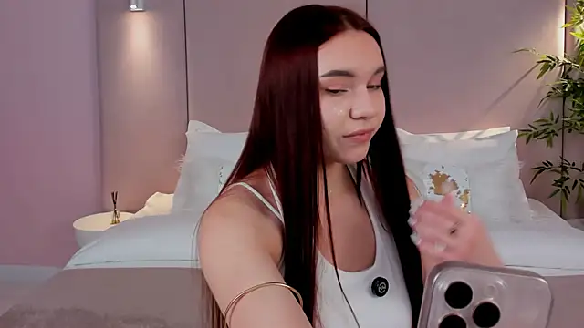 NoraHaynes online show from November 9, 3:10 am