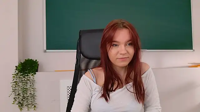 NoraHaynes online show from April 6, 3:13 am