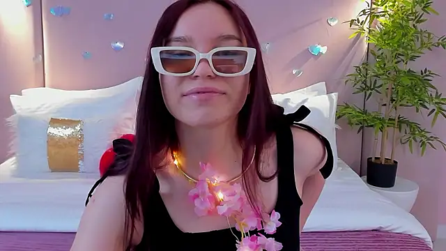 NoraHaynes online show from February 13, 3:17 am