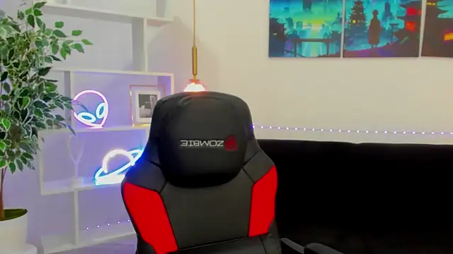 NoraHaynes online show from January 17, 2:59 am