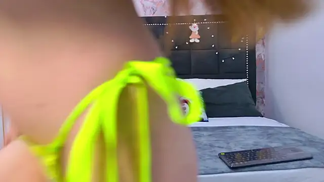 AmbherBlake online show from December 23, 3:17 am