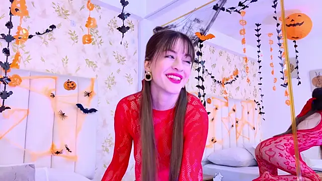 Snapshot of AmbherBlake chatting on October 18, 12:07 pm AmbherBlake online show from October 18, 12:07 pm