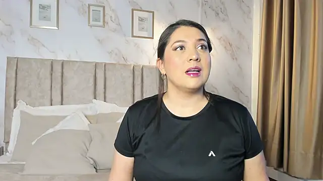 Paula And online show from April 2, 11:50 am