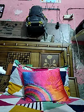 shalubhabhi69 online show from October 3, 8:21 pm
