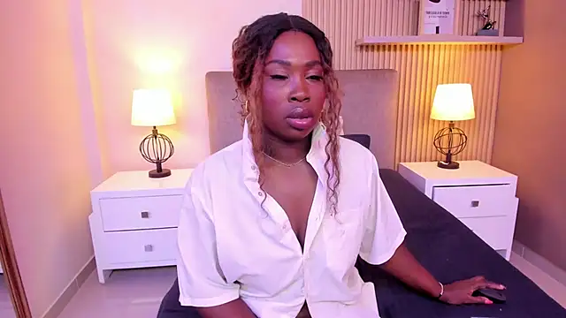 SerenaWinslow online show from January 17, 11:47 am