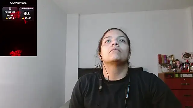 Snapshot of Megan_Milf__ chatting on February 16, 9:45 pm Megan Milf online show from February 16, 9:45 pm