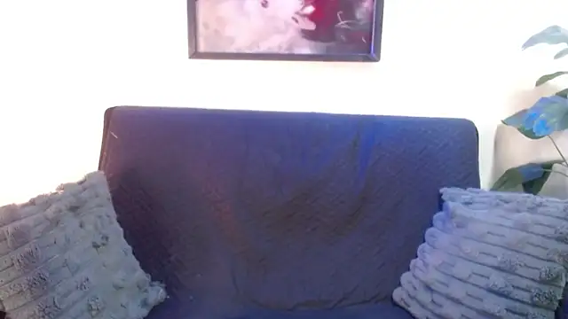 Linda banks  online show from May 15, 1:36 am