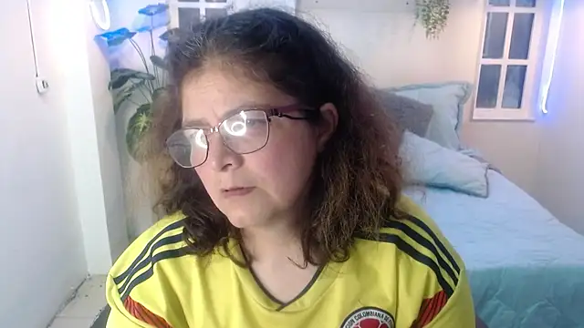Snapshot of Linda_banks_ chatting on October 18, 8:55 pm Linda banks online show from October 18, 8:55 pm