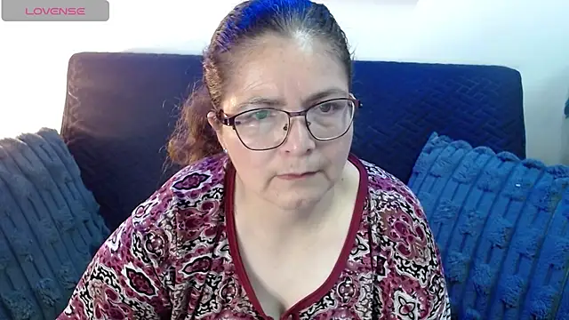 Snapshot of Linda_banks_ chatting on July 10, 1:49 am Linda banks online show from July 10, 1:49 am