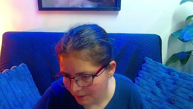 Linda banks  online show from May 7, 1:21 am