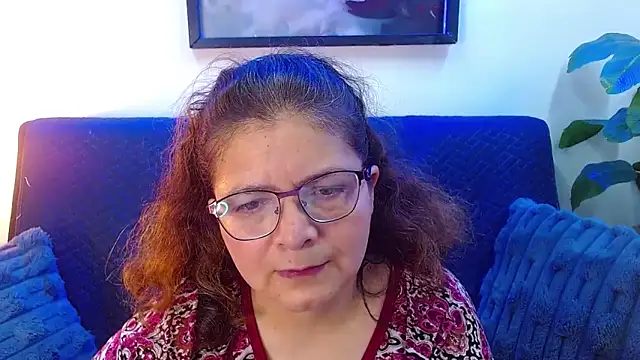Snapshot of Linda_banks_ chatting on October 4, 1:29 am Linda banks online show from October 4, 1:29 am